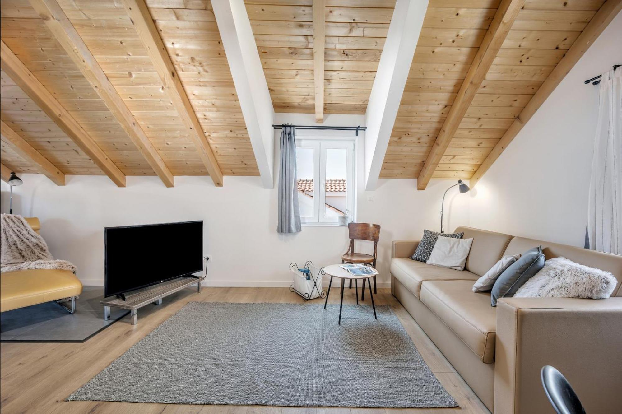 Studio Apartments Yucca, 2-Min To The Beach And 5 To Trogir Exterior photo